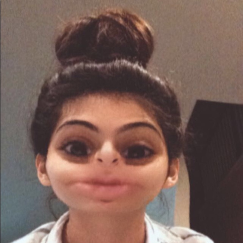 Meet your Posher, Malika